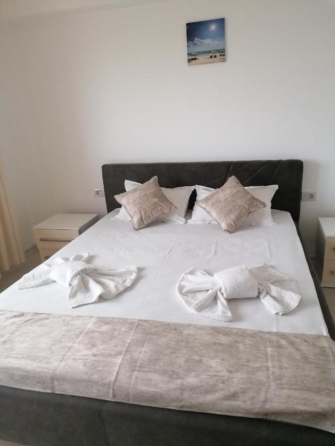 Azamara Hotel Costinesti Bagian luar foto